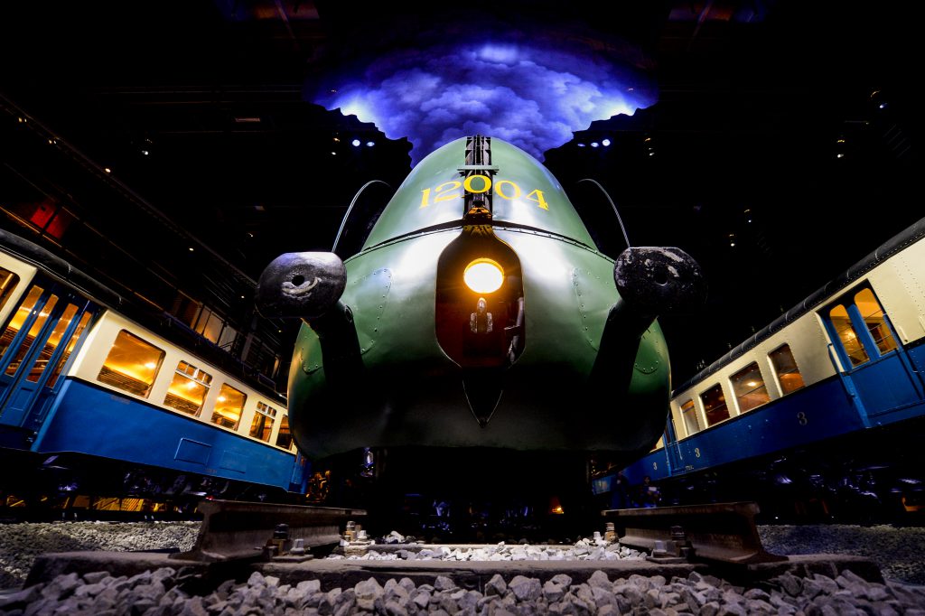 Brussels, 21/09/2015
The new Train World Museum of Brussels is a 8,000 m2 building which stands next to the station’s historic concourse dating from 1913. It will pay tribute to the rich history of the train in Belgium: the first railway line in continental Europe was opened in 1835 between Mechelen and Brussels, the world’s first capital city to be served by train.  The internationaly well known cartoonist François Schuiten has devised the displays for the museum together with the company Expoduo. ‘We will try to bring the machinery alive at Train World (…) and to make this place as magical as possible,’ he has commented. The Museum hopes to attract 100,000 visitors per year.
Pix : 
Credit photo : Frederic Sierakowski / Isopix