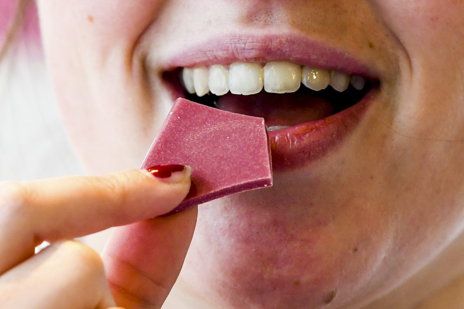 Gent , 01/03/2018
Launch of the Callebaut ruby ??RB1, a Belgian world premiere . Belgium will be the very first country in the world where the ruby ?? chocolate - the fourth chocolate category after pure, milk and white chocolate - will be available. Belgian chocolatiers can start from April with the pink and intense fruity chocolate with fresh and sour notes.
Pix :Ruby Chocolate 
Credit : Frederic Sierakowski / Isopix