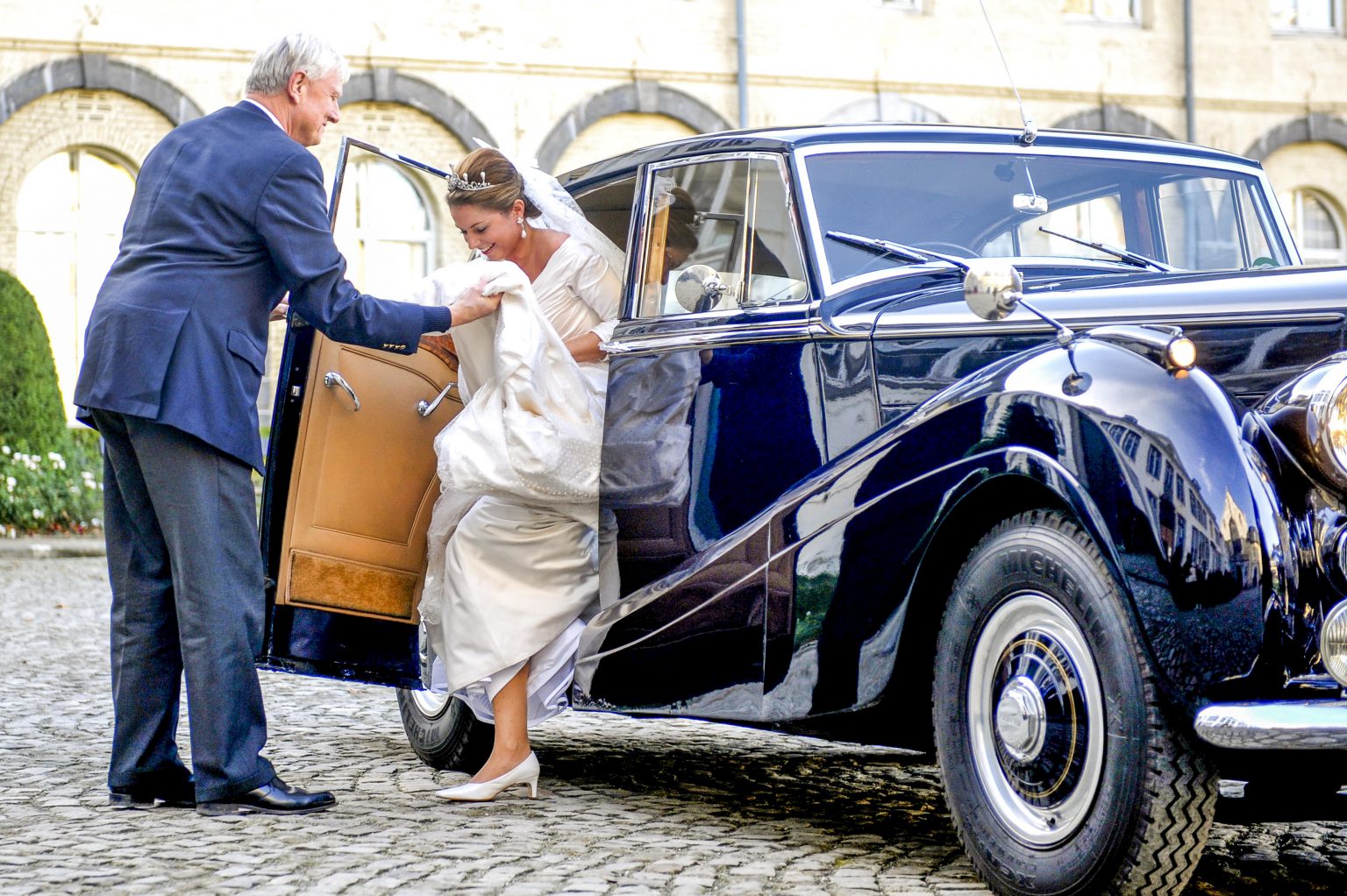Brussels November 20th, 2010
Wedding of H.R.H. Prince Carlos de Bourbon de Parme and H.R.H. Princes Annemarie de Bourbon de Parme-GualthÈrie van Weezel in the Abbey de la Cambre - Ter Kameren.
Pix: Joan Stephan Leonard van Weezel / H.R.H. Princes Annemarie de Bourbon de Parme-GualthÈrie 
CrÈdit: FrÈdÈric SiÈrakowski / Denis Closon / Isopix