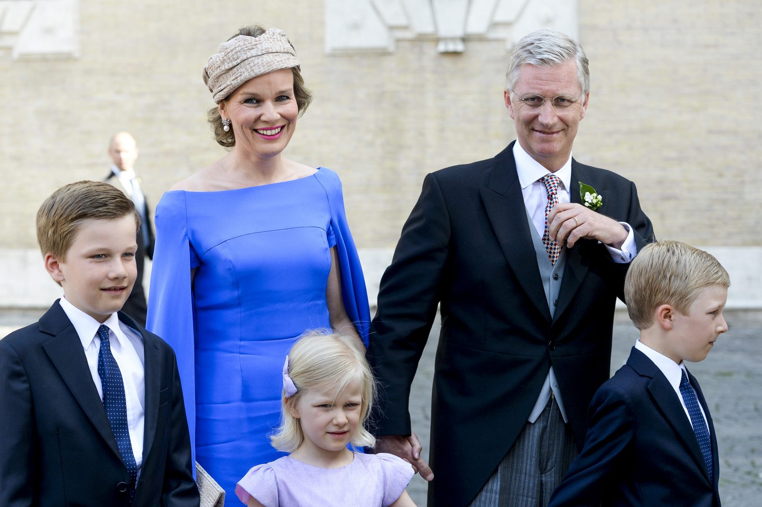 Roma July 5, 2014
Wedding of Prince Amedeo , nephew of King Philippe of Belgium, and Mlle. Elisabetta Maria Rosboch von Wolkenstein at the Basilica di Santa Maria in Trastevere. Prince Amedeo ( born on 21 February 1986 ) is the elder son of Princess Astrid, (sister of King Philippe) and archduke Lorenz. Elisabetta ( nickname Lili - born in Roma on 9 September 1987 ) is the daughter of Ettore Rosboch von Wolkenstein and Countess Lilia de Smecchia . He has studied Finance and she is journalist and photographer. They met in London a few years ago when the Prince was studying at the London School of Economics and Political Sciences.
Pix....  Queen Mathilde / King Philippe / Prince Gabriel / Prince Emanuel / Princess Eleonore 
Credit Frederic Sierakowski / Isopix