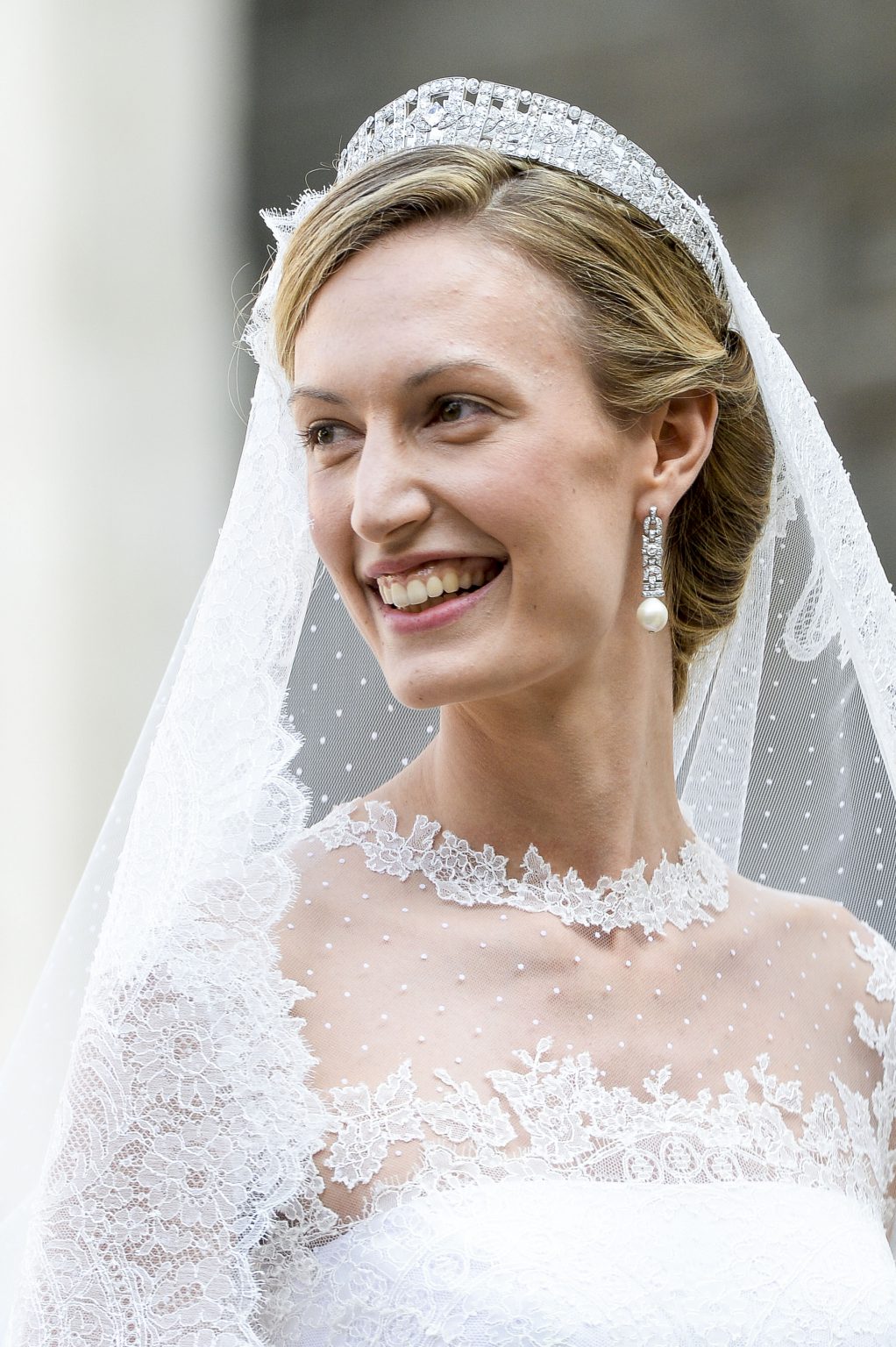 Roma July 5, 2014
Wedding of Prince Amedeo , nephew of King Philippe of Belgium, and Mlle. Elisabetta Maria Rosboch von Wolkenstein at the Basilica di Santa Maria in Trastevere. Prince Amedeo ( born on 21 February 1986 ) is the elder son of Princess Astrid, (sister of King Philippe) and archduke Lorenz. Elisabetta ( nickname Lili - born in Roma on 9 September 1987 ) is the daughter of Ettore Rosboch von Wolkenstein and Countess Lilia de Smecchia . He has studied Finance and she is journalist and photographer. They met in London a few years ago when the Prince was studying at the London School of Economics and Political Sciences.
Pix....  Elisabetta Maria Rosboch von Wolkenstein ( Lili ) / Princess Louisa Maria
Credit Frederic Sierakowski / Isopix