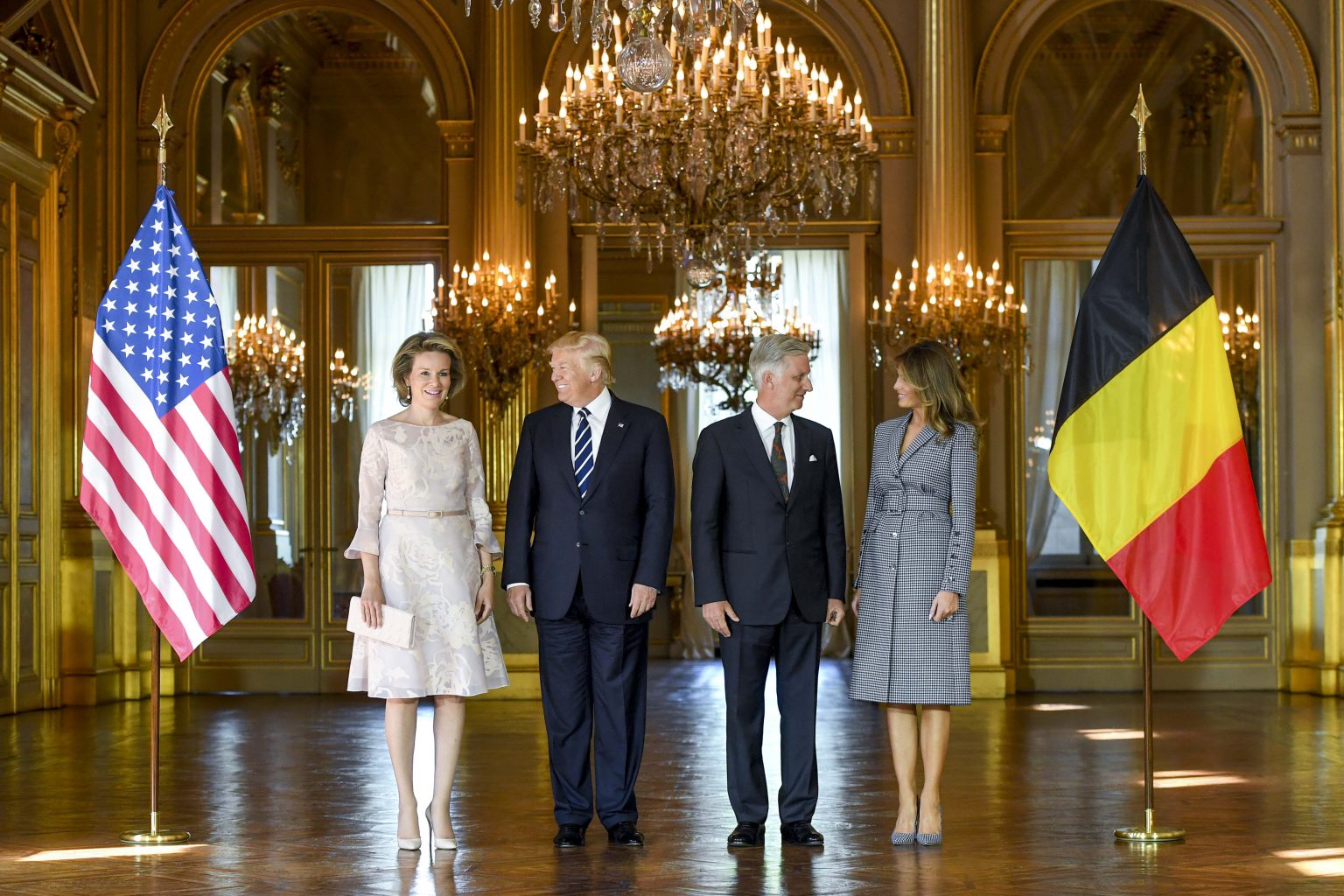Brussels , 24/05/2017
King Philippe, Queen Mathilde and prime minister Charles Michel receive the President of the United States of America and the First Lady at the Royal Palace of Brussels .
Pix : Queen Mathilde / Donald Trump / King Philippe / Melania Trump
Credit : Frederic Sierakowski / Isopix