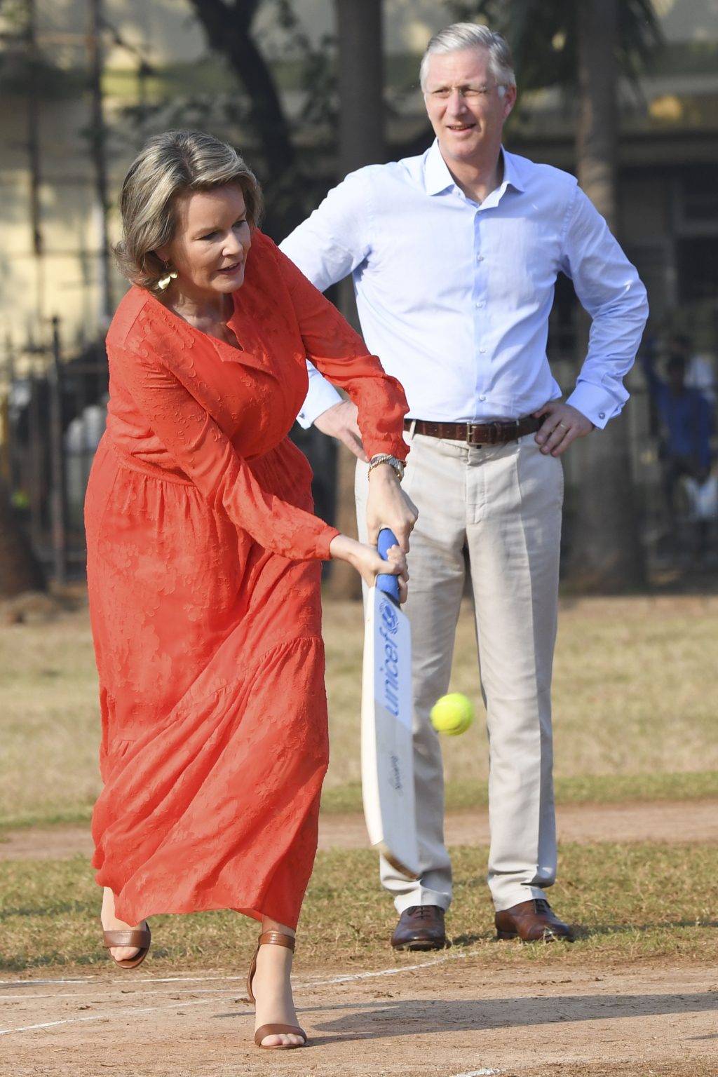 India - Mumbai , 10 /11 /2017
State visit of their Majesties the King Philippe and the Queen Mathilde of the Belgians to the Republic of India. RVisit of the sporting ground Oval Maidan, cricket demonstration and contacts with cricket players
pix.... Queen Mathilde / King Philippe
Credit : Sierakowski / Isopix