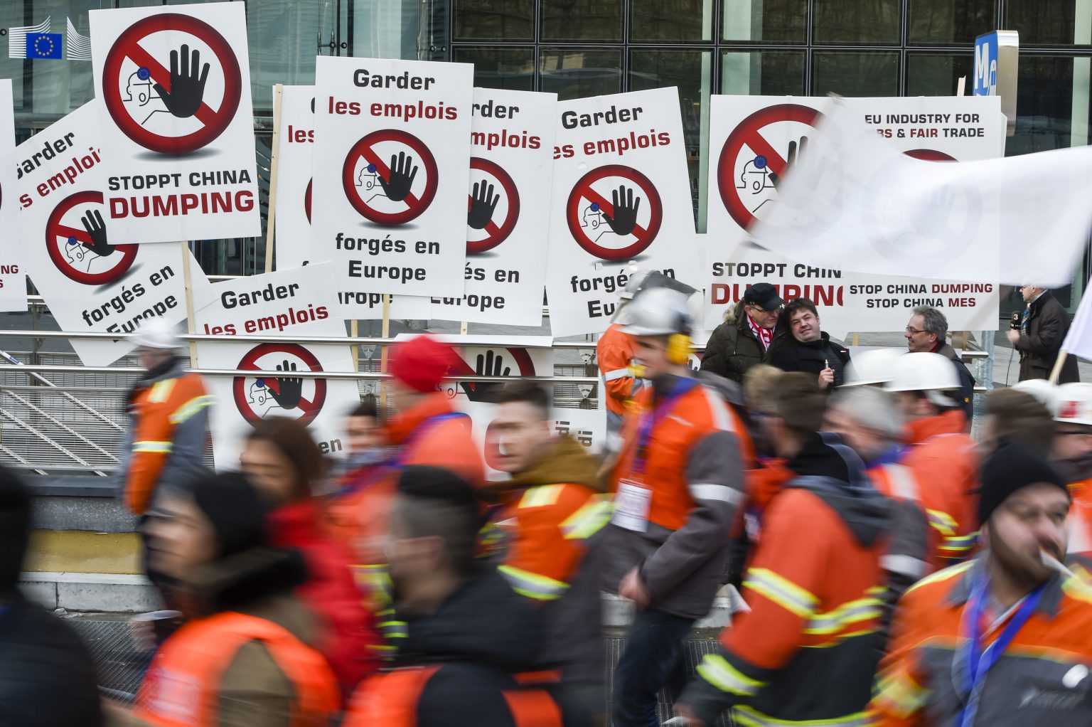 Brussels 15 February 2016
Demonstration of AEGIS Europe and of the European Steel Association (EUROFER) to protest against the Chinese dumping on the European steel market and to prevent the EU from granting Market Economy Status  
Credit Frederic Sierakowski / Isopix