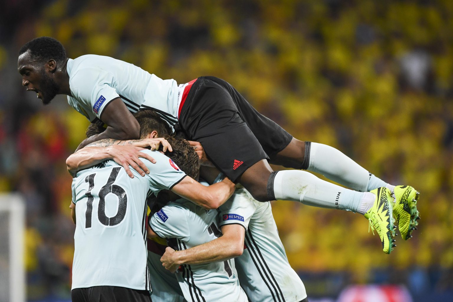 France Nice , 22 june 2016
Euro 2016 Group B soccer match between Belgium and the Sweden at the Stadium Nice Allianz Riviera
Pix .... Radja Nainggolan / Thomas Meunier / Dries Mertens / Romelu Lukaku
Credit : Frederic Sierakowski / Isopix