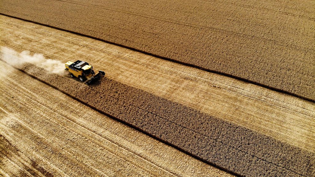 Nivelles , 05/08/2019
The illustration shows a farmer harvesting grain from a field of cereals
Pix : 
Credit : Frederic Sierakowski / Isopix